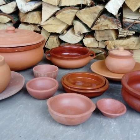 Clay Pots, Plates & Bowls